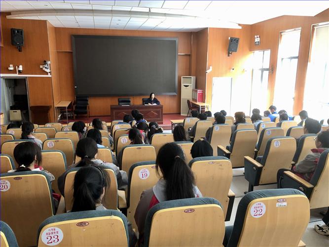 2024年3月22日高三英语免修同学会议1.jpg 2024年3月22日高三英语免修同学会议1.jpg